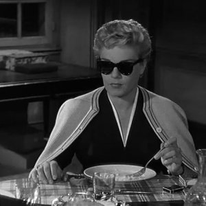 Simone Signoret nel film I diabolici