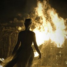 Emilia Clarke In Una Sequenza Dell Episodio Fire And Blood Di Game Of Thrones 207071
