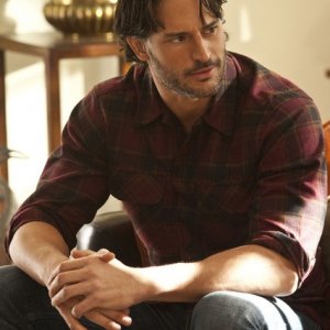 Joe Manganiello in una scena della stagione 4 di True Blood