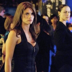 Missy Peregrym nell'episodio Might Have Been di Rookie Blue