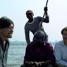 Pierre Bokma in una scena del film con Sleeping Sickness