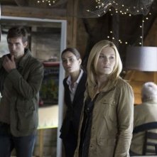 Eric Balfour, Emily Rose e Lucas Bryant nell'episodio 'A Tales of Two Audreys' di Haven