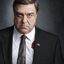 John Goodman in una foto promozionale per Damages stagione quattro
