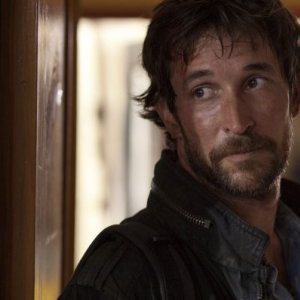 Noah Wyle nell'episodio Prisoner of War della serie Falling Skies