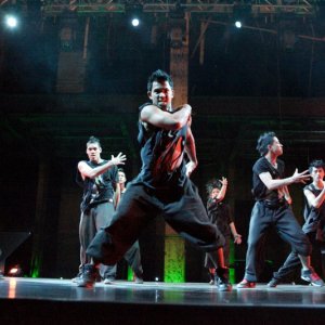 Passi di danza nel film Beat the World