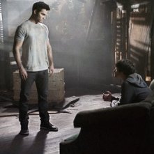 Tyler Hoechlin e Tyler Posey nell'episodio 'Pack Mentality' di Teen Wolf