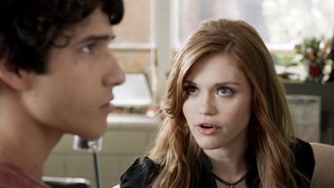 Tyler Posey e Holland Roden nell'episodio 'Second Chance at First Line' di Teen Wolf