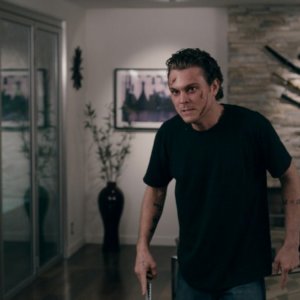 Clayne Crawford nel thriller The Perfect Host