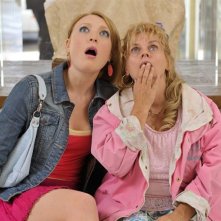 Isabelle Nanty nella commedia Les Tuche