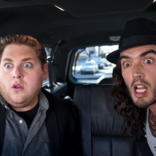 Jonah Hill e Russell Brand, protagonisti della commedia Get Him to the Greek