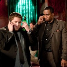 Jonah Hill e Sean Combs in una sequenza della commedia Get Him to the Greek