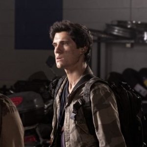 Drew Roy nell'episodio Grace della serie Falling Skies
