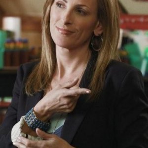Marlee Matlin nell'episodio 'Portrait of My Father' di Switched at Birth
