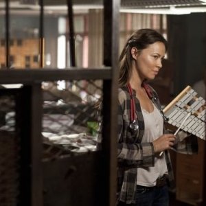 Moon Bloodgood nell'episodio Grace della serie Falling Skies