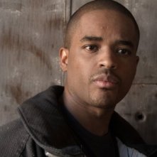 Una foto promozionale di Larenz Tate per Rescue Me Stagione 7
