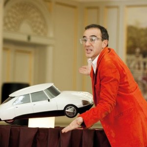 Elie Semoun nel film La chance de ma vie