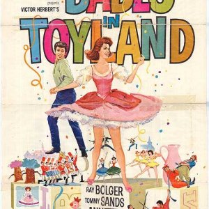 Locandina del film Babes in Toyland