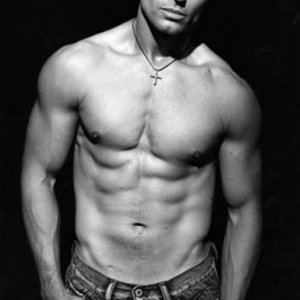 Marc Menard in una foto in bianco e nero