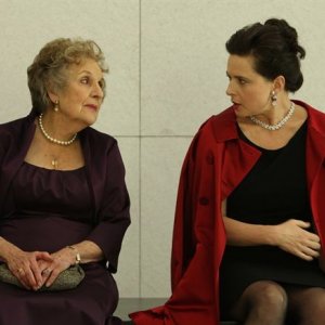 Isabella Rossellini in una sequenza di Late Bloomers