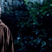 Vincent Cassel in una sequenza del film The Monk