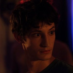 Una immagine di Pierre Niney da J'aime regarder les filles