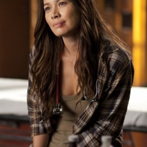 Moon Bloodgood in una scena di Sanctuary (parte 1), episodio della serie Falling Skies