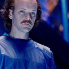 Peter Sarsgaard in una scena del film Lanterna Verde