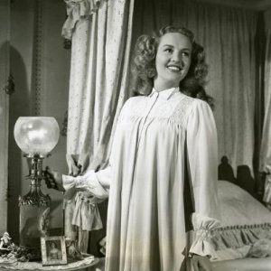 Betty Grable è... la scioccante Miss Pilgrim