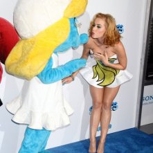 Katy Perry insieme a Puffetta alla premiere newyorkese de I Puffi