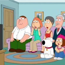 La famiglia Griffin ed i genitori di Lois in una scena dell'episodio Extra Large Medium de I Griffin