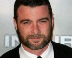 Liev Schreiber in Mental