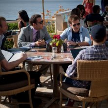 Kevin Connolly, Adrian Grenier, Kevin Dillon, Jerry Ferrara, Scott Caan e Jeremy Piven in una scena dell'episodio Home Sweet Home dell'ottava stagione di Entourage