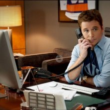 Kevin Connolly in una scena dell'episodio Home Sweet Home dell'ottava stagione di Entourage