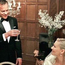 Kiefer Sutherland brinda alla bella Kirsten Dunst in Melancholia