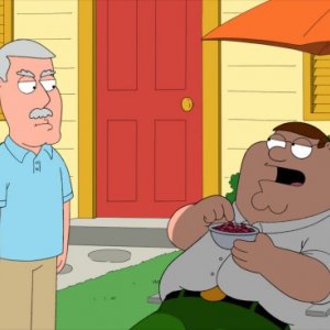 Peter con suo suocero Carter nell'episodio 9x02 della serie-tv I Griffin
