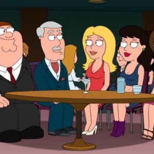 Peter e Carter Pewterschmidt in una scena di Welcolme Back Carter della serie-tv I Griffin