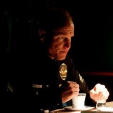 Woody Harrelson in una scena del cop drama Rampart