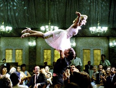 Patrick Swayze e Jennifer Grey nella scena finale del film Dirty Dancing