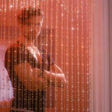 Il cantante Ben (Dominic Cooper) nelle fantasie di una sua fan nel film Tamara Drewe