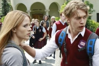 Katie Leclerc e Austin Butler nell'episodio The Persistence of Memory di Switched at Birth