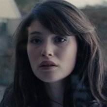 La bella Gemma Arterton nel film Tamara Drewe