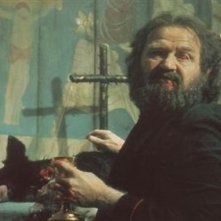 Robert Prosky nel film La fortezza, di Michael Mann (1983)