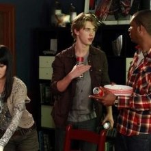 Taylor Tan, Austin Butler ed Aaron Todd Kessee nell'episodio Dogs Playing Poker di Switched at Birth