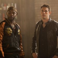 Kevin Alejandro e Nelsan Ellis nell'episodio I'm Alive and on Fire di True Blood