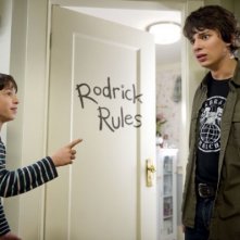 Devon Bostick con  Zachary Gordon nel film Diario di una schiappa 2