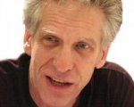 David Cronenberg e un tavolo metafisico