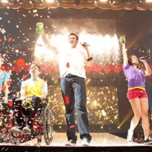 Kevin McHale, Cory Monteith e Lea Michele in una scena di Glee 3D