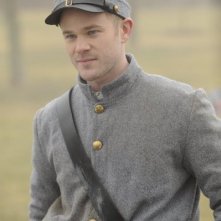 Aaron Ashmore nell'episodio Queen for a Day di Warehouse 13