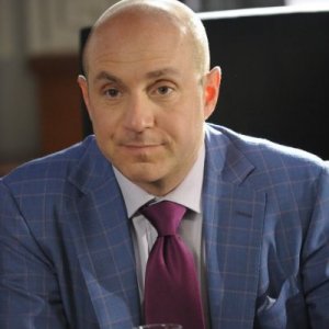 Brian Markinson nell'episodio The Two Richards di Fairly Legal