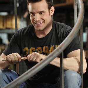 Eddie McClintock nell'episodio Love Sick di Warehouse 13